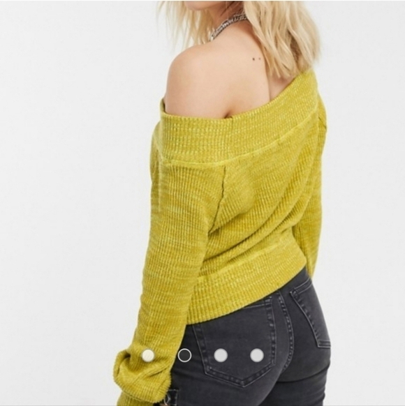 EUC FREE PEOPLE SUGAR RUSH OFF THE SHOULDER SWEATER SZ MED - Picture 4 of 15